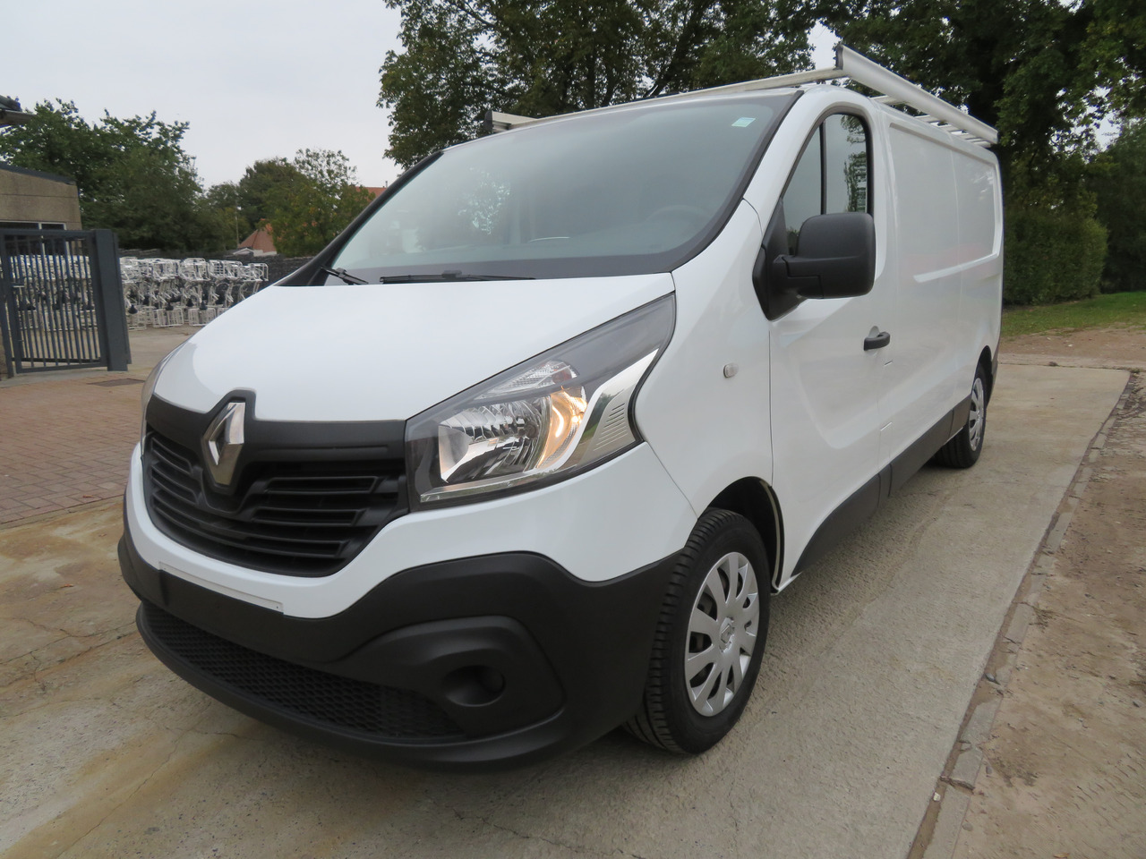Renault Trafic 1.6dCi Grand Confort - L2H1 - Small van: picture 3 Renault Trafic 1.6dCi Grand Confort - L2H1 - Small van: picture 3