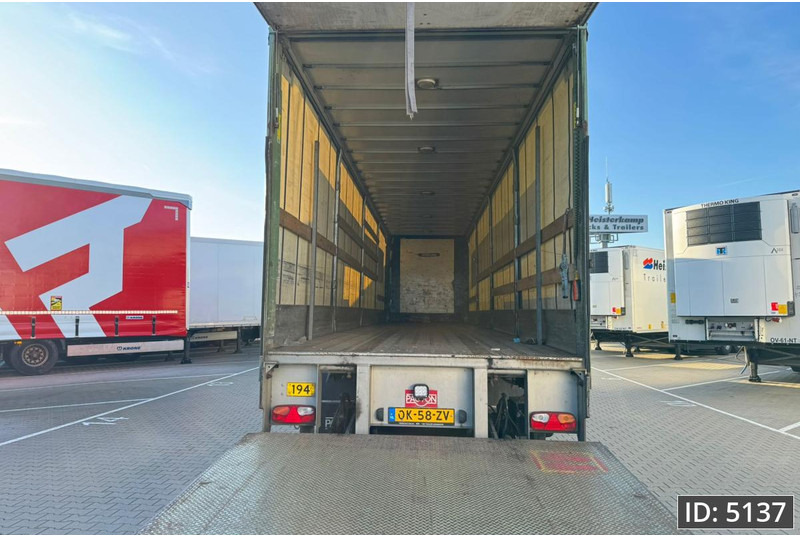Pacton TBD.2 / DHOLLANDIA 2500kg / Steering axle - Curtainsider semi-trailer: picture 5 Pacton TBD.2 / DHOLLANDIA 2500kg / Steering axle - Curtainsider semi-trailer: picture 5