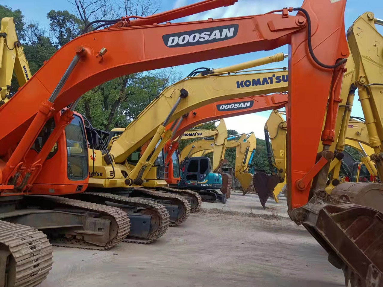 DOOSAN DH300LC-7 - Crawler excavator: picture 2 DOOSAN DH300LC-7 - Crawler excavator: picture 2