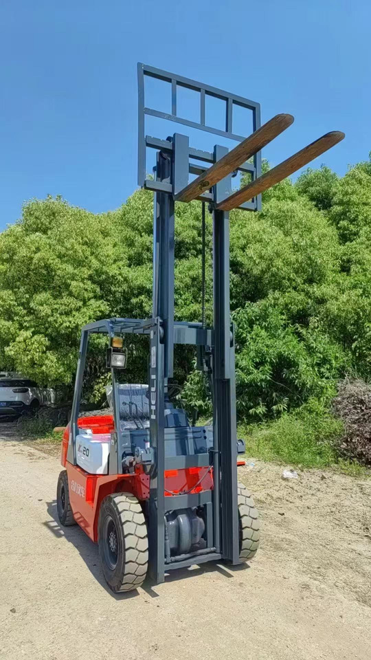 HELI Forklift K20 Click for Discount - Diesel forklift: picture 5 HELI Forklift K20 Click for Discount - Diesel forklift: picture 5