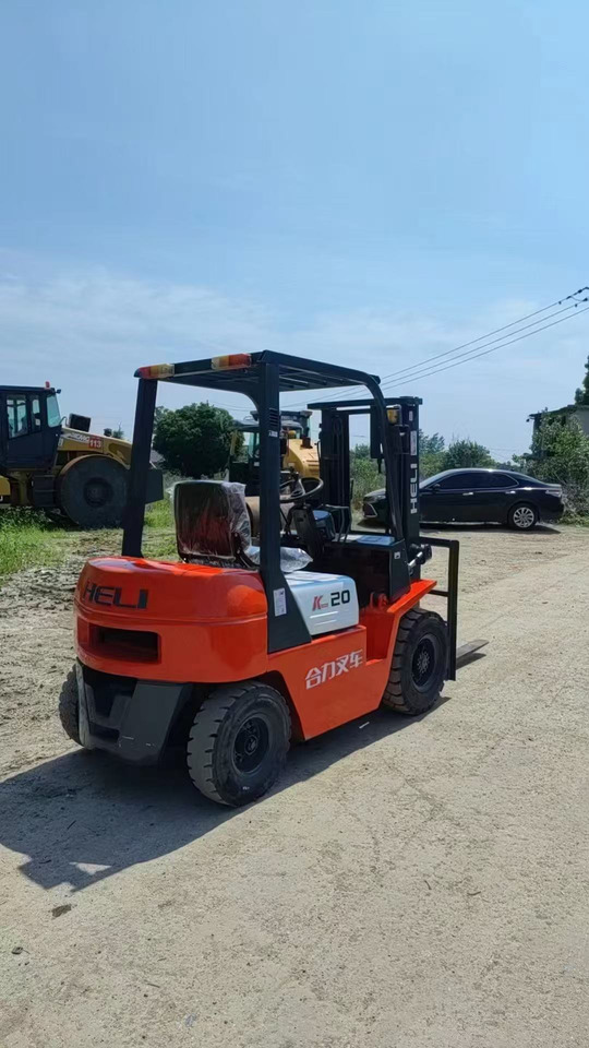 HELI Forklift K20 Click for Discount - Diesel forklift: picture 3 HELI Forklift K20 Click for Discount - Diesel forklift: picture 3