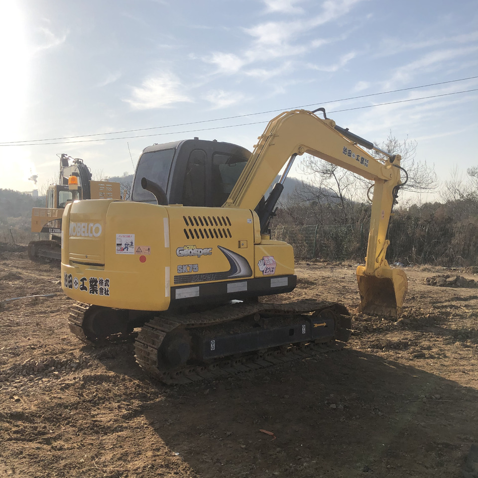 KOBELCO SK75 - Crawler excavator: picture 4 KOBELCO SK75 - Crawler excavator: picture 4