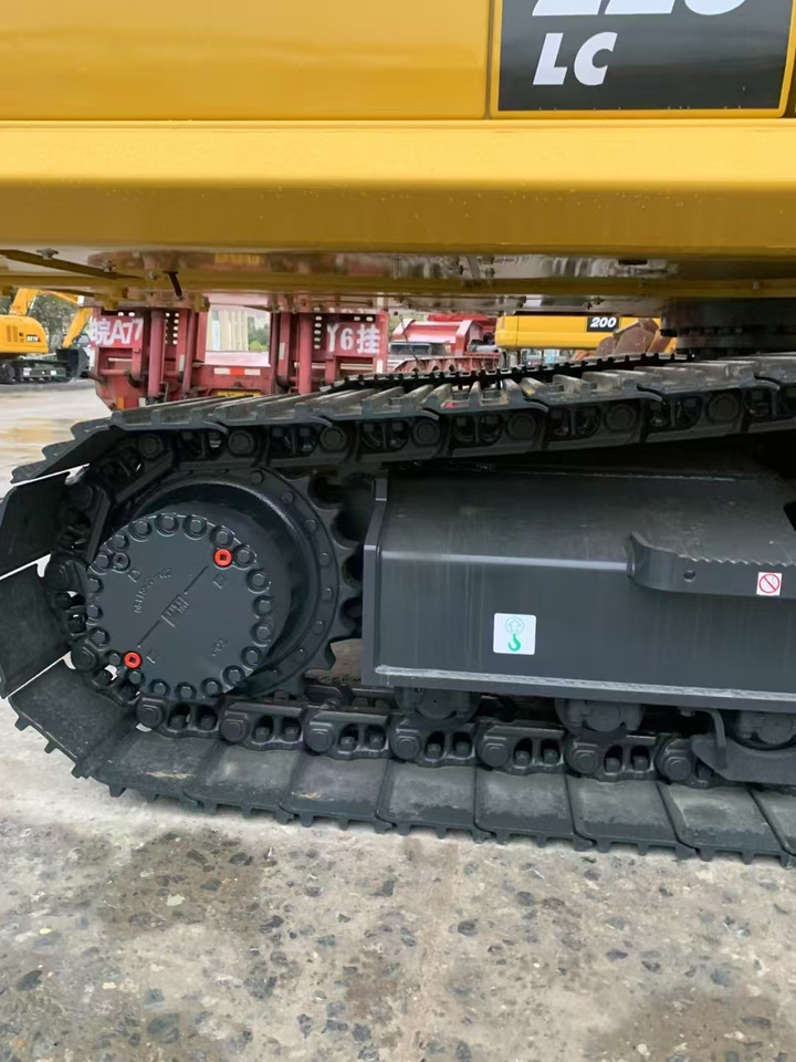 KOMATSU Crawler Excavator PC225 New - Crawler excavator: picture 3 KOMATSU Crawler Excavator PC225 New - Crawler excavator: picture 3