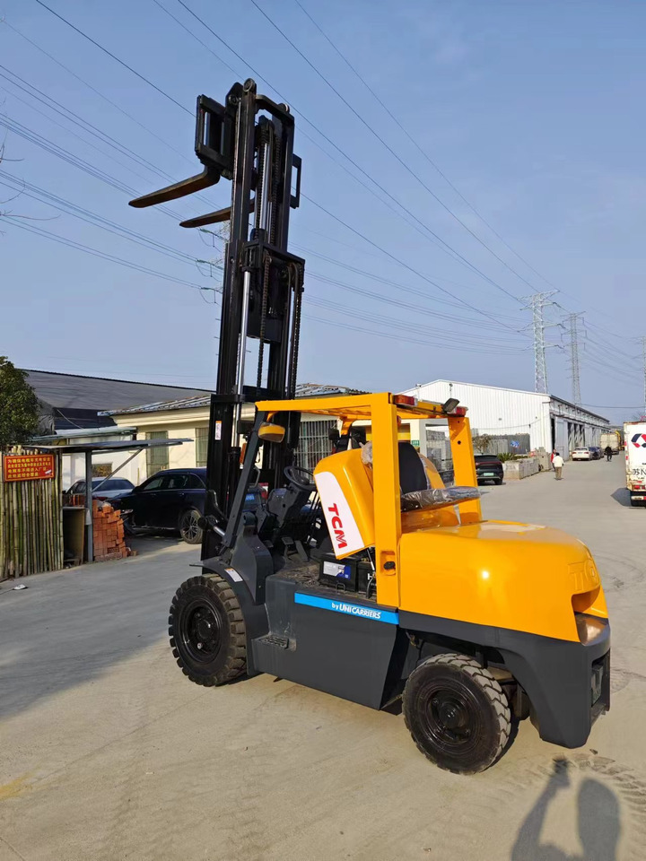 TCM FD30 CLICK HERE FOR DISCOUNT - Diesel forklift: picture 2 TCM FD30 CLICK HERE FOR DISCOUNT - Diesel forklift: picture 2