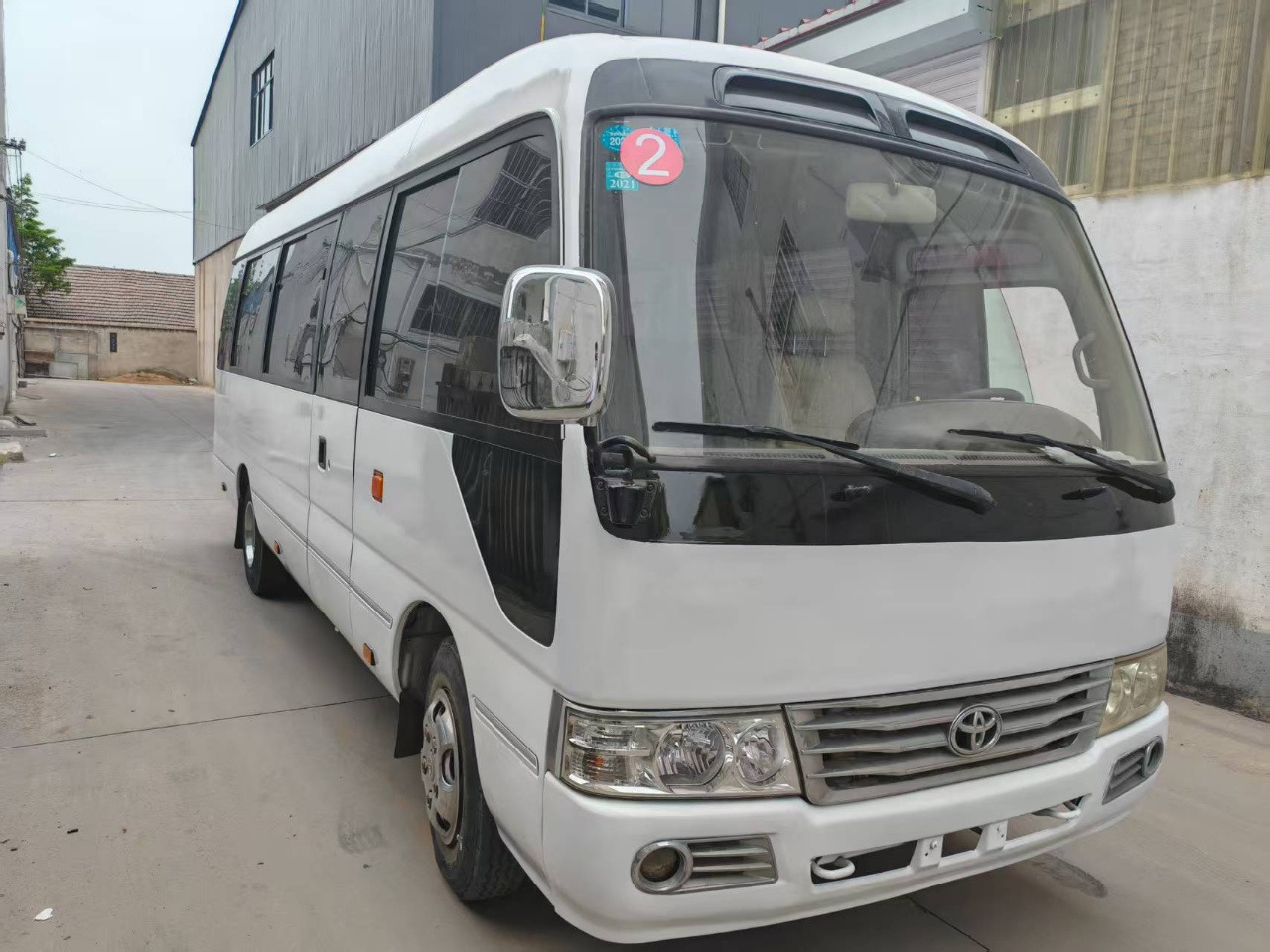 TOYOTA Mini Bus Low Mileage - Coach: picture 1 TOYOTA Mini Bus Low Mileage - Coach: picture 1