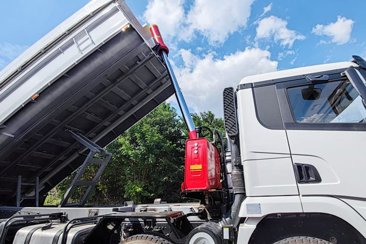 SHACMAN Shacman Dump Truck for Sale in Nigeria - Tipper: picture 3 SHACMAN Shacman Dump Truck for Sale in Nigeria - Tipper: picture 3