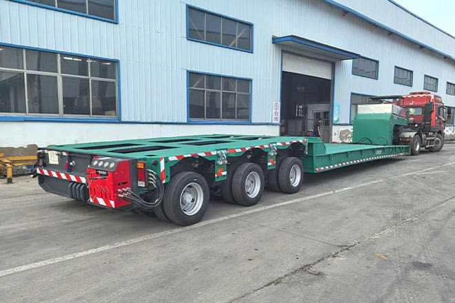 TITAN 20m Extendable Semi Trailer for sale in Nigeria - Low loader semi-trailer: picture 3 TITAN 20m Extendable Semi Trailer for sale in Nigeria - Low loader semi-trailer: picture 3