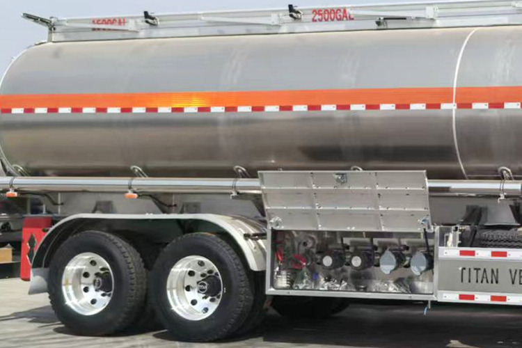 TITAN Aluminum Tanker Trailer for Sale in Malawi - Tank semi-trailer: picture 4 TITAN Aluminum Tanker Trailer for Sale in Malawi - Tank semi-trailer: picture 4