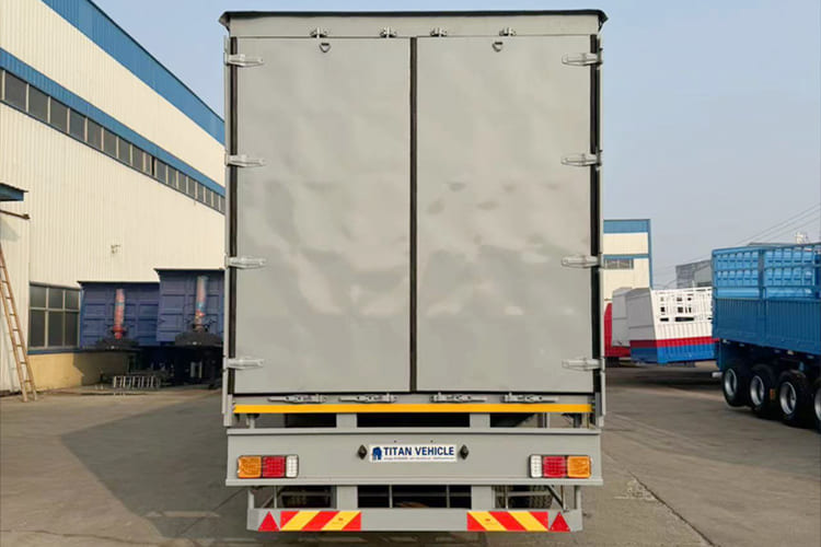 TITAN Curtain Trailer for Sale in Tanzania - Curtainsider semi-trailer: picture 4 TITAN Curtain Trailer for Sale in Tanzania - Curtainsider semi-trailer: picture 4