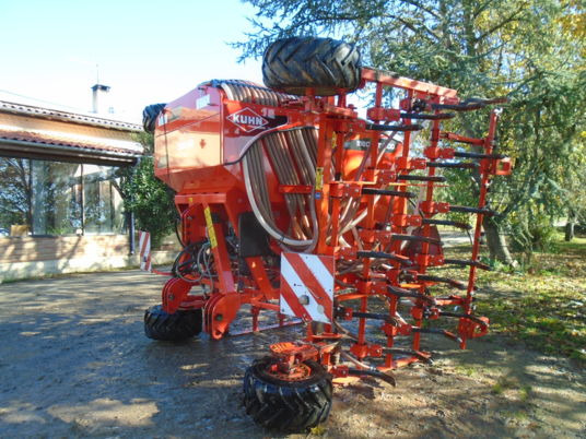 Kuhn MEGANT 500 - Combine seed drill: picture 5 Kuhn MEGANT 500 - Combine seed drill: picture 5