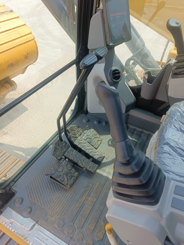 Leasing of CATERPILLAR 323D3 CATERPILLAR 323D3: picture 17 Leasing of CATERPILLAR 323D3 CATERPILLAR 323D3: picture 17