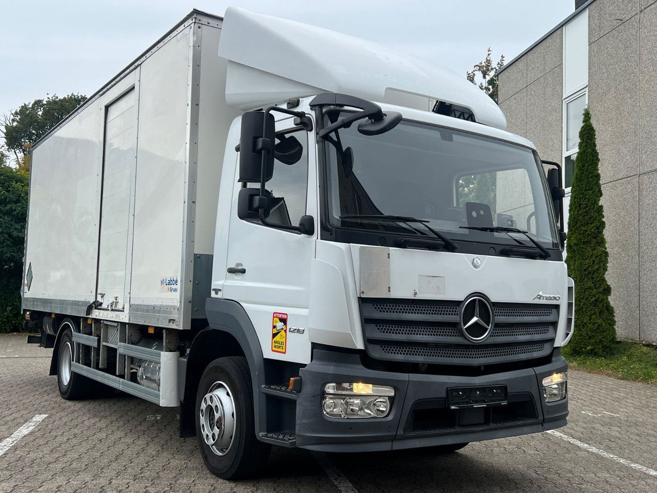 Box truck Mercedes-Benz Atego 1218 L Classic-Vermietung möglich-ADR-LBW: picture 12