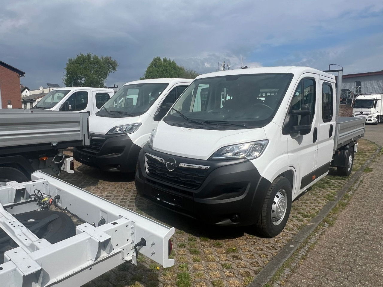 Opel Movano DoKa Kipper-Pritsche- L3H2 3,5t Edition Vermietung möglich - Tipper van, Combi van: picture 5 Opel Movano DoKa Kipper-Pritsche- L3H2 3,5t Edition Vermietung möglich - Tipper van, Combi van: picture 5