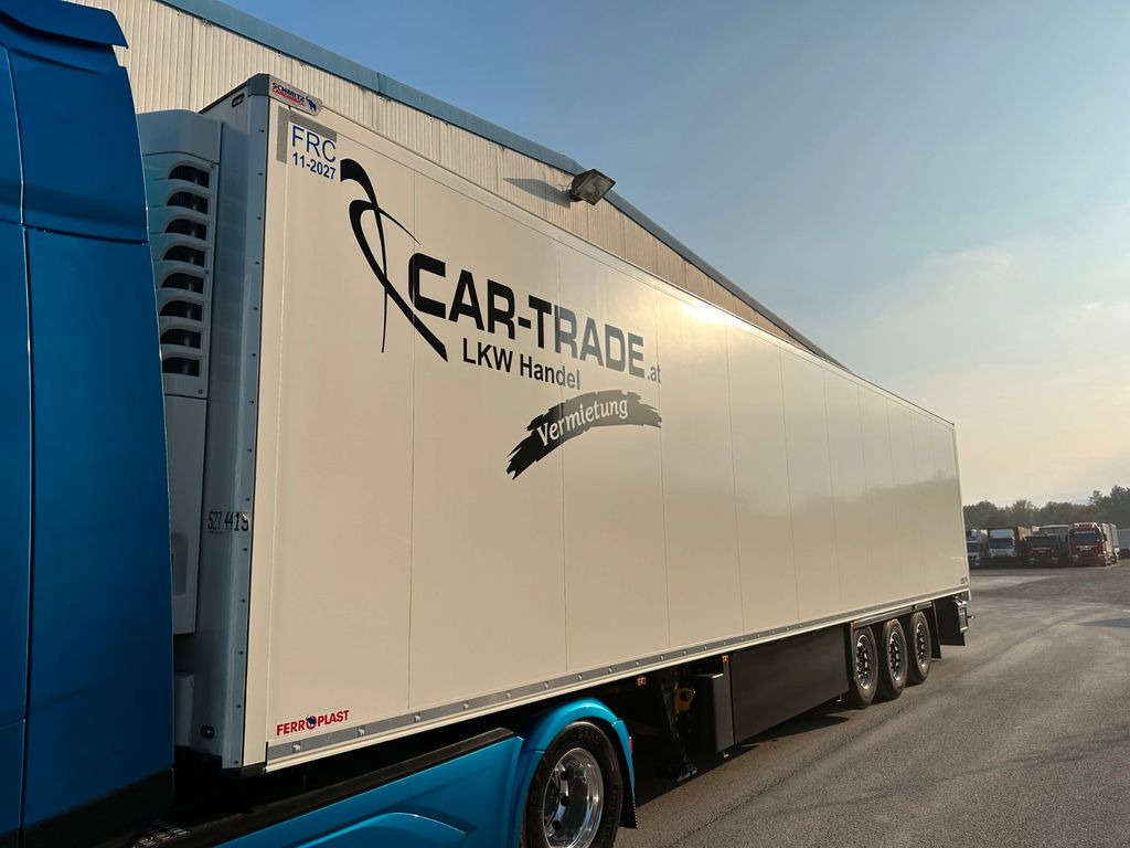 Schmitz Cargobull SKO 24 Cool V7 Pharma DoppelStock Trennwand - Refrigerator semi-trailer: picture 1 Schmitz Cargobull SKO 24 Cool V7 Pharma DoppelStock Trennwand - Refrigerator semi-trailer: picture 1