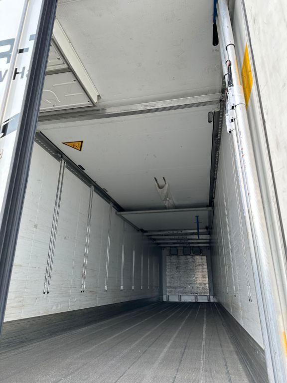 Schmitz Cargobull SKO 24 Multitemp / Bitemp Doppelstock - Refrigerator semi-trailer: picture 3 Schmitz Cargobull SKO 24 Multitemp / Bitemp Doppelstock - Refrigerator semi-trailer: picture 3