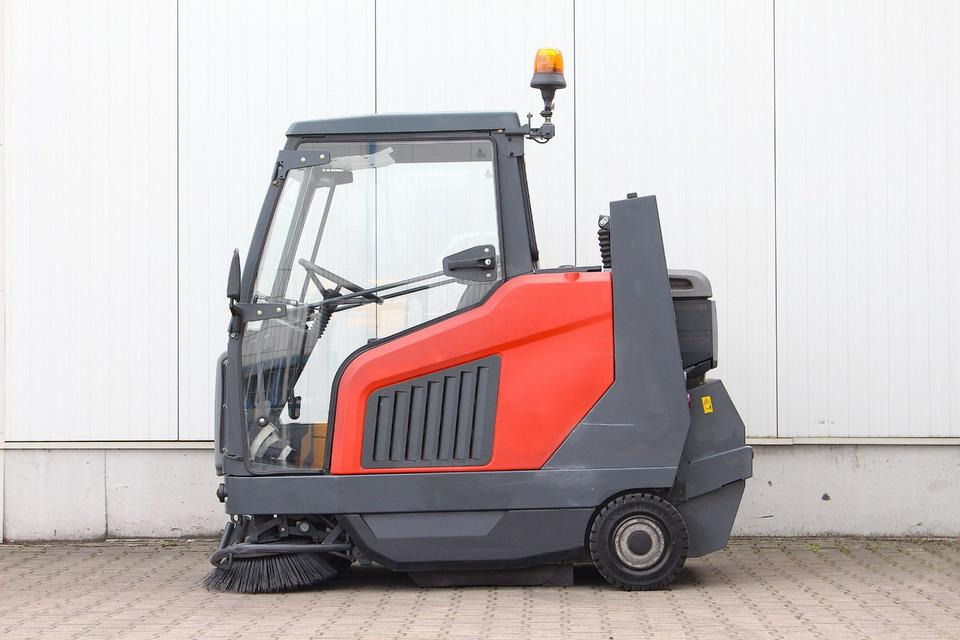 Hako Sweepmaster D1500RH Diesel UVV✅ - Industrial sweeper: picture 2 Hako Sweepmaster D1500RH Diesel UVV✅ - Industrial sweeper: picture 2