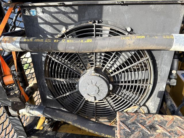 Crawler excavator CAT 325FLCR: picture 42