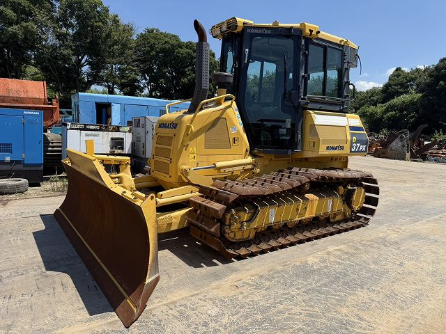 KOMATSU D37PX-23 - Bulldozer: picture 1 KOMATSU D37PX-23 - Bulldozer: picture 1