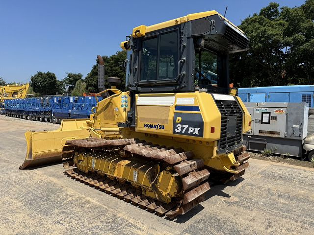 KOMATSU D37PX-23 - Bulldozer: picture 3 KOMATSU D37PX-23 - Bulldozer: picture 3