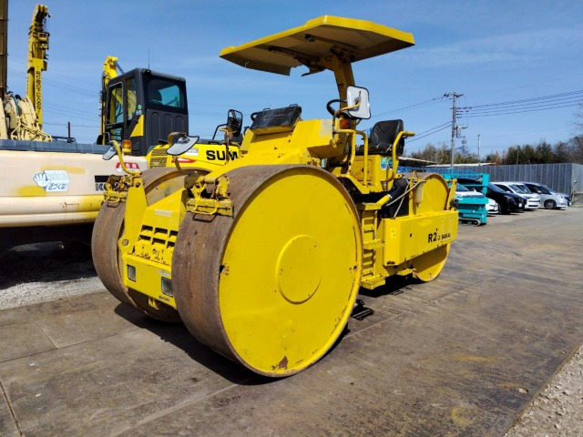 SAKAI R2-2 - Road roller: picture 1 SAKAI R2-2 - Road roller: picture 1