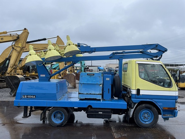 Lighting tower, Truck TADANO LS-106A: picture 9