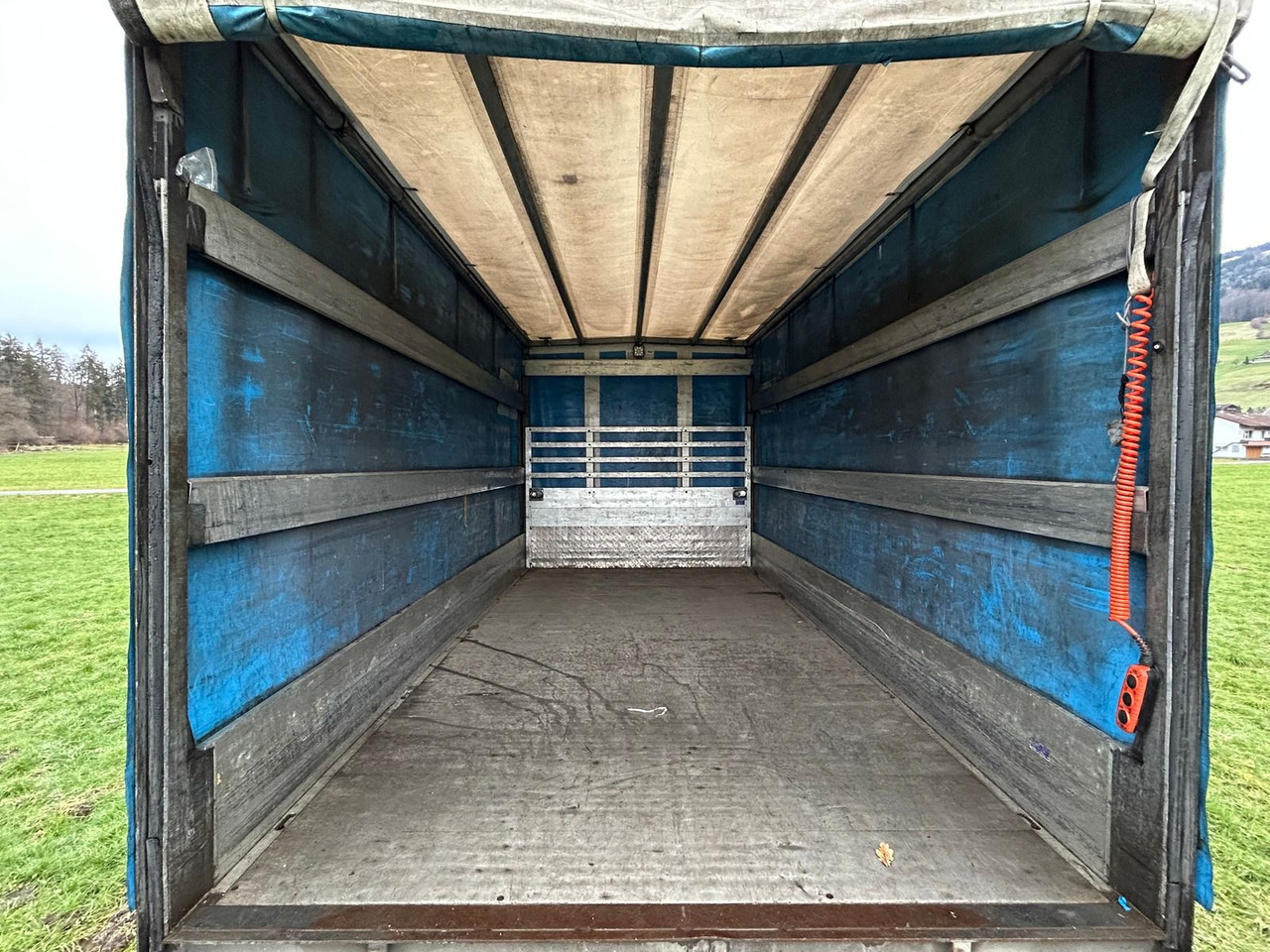 MERCEDES-BENZ Atego 818 - Curtainsider truck: picture 5 MERCEDES-BENZ Atego 818 - Curtainsider truck: picture 5