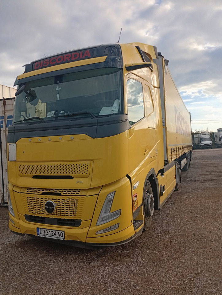 VOLVO FH 460 Aero, Damaged, Located in Bari,Italy - Tractor unit: picture 2 VOLVO FH 460 Aero, Damaged, Located in Bari,Italy - Tractor unit: picture 2