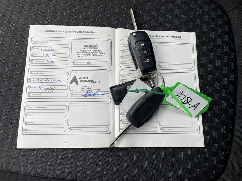 Small van Ford Transit Connect 1.5 EcoBlue E6 100pk L2 Trend BPM Vrij! Lease €220 p/m, Airco, Navi +Camera, PDC, Volledig onderhoudshistorie aanwezig: picture 9