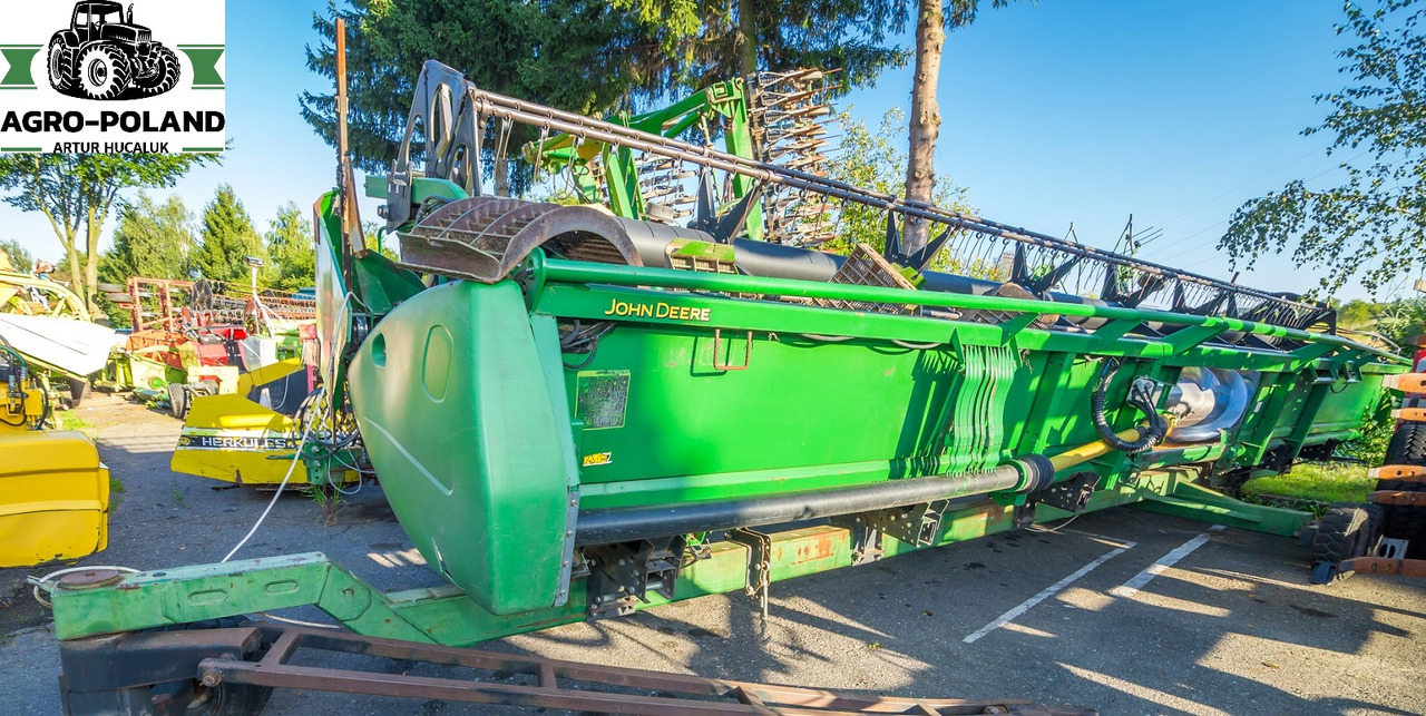 JOHN DEERE 635 R - 10,7 M - 2013 ROK - Grain header: picture 1 JOHN DEERE 635 R - 10,7 M - 2013 ROK - Grain header: picture 1