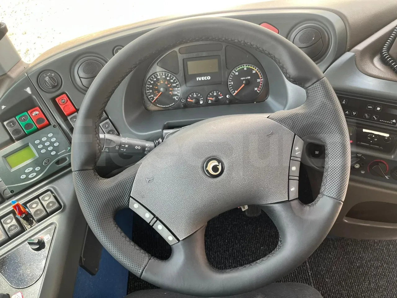 Suburban bus Iveco Crossway: picture 17