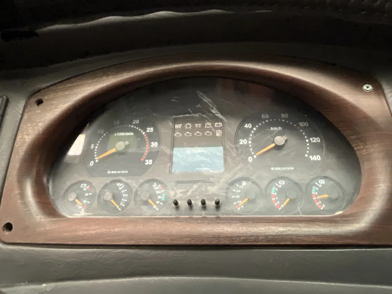 King Long XMQ6127 - Coach: picture 2 King Long XMQ6127 - Coach: picture 2