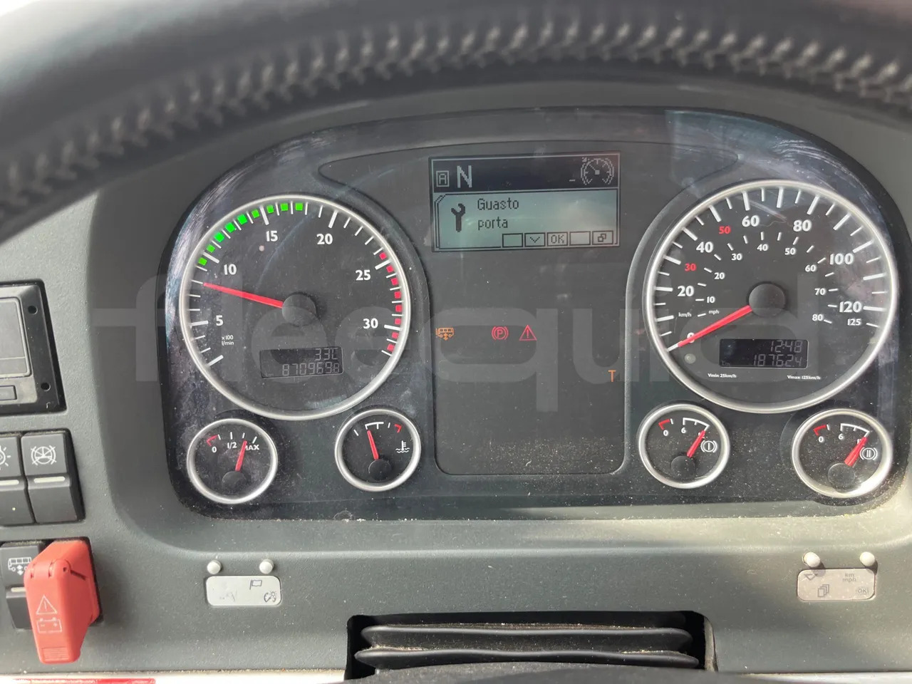 Man Lion's Coach - Coach: picture 3 Man Lion's Coach - Coach: picture 3