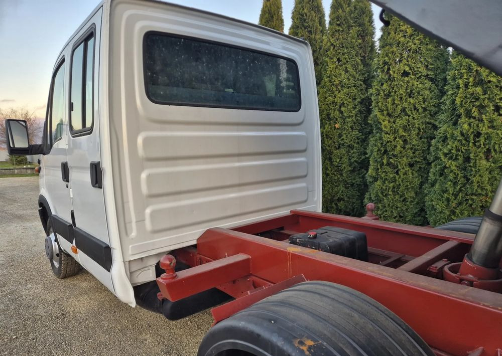 Iveco 35C11 2.8 110KM Zwykła Pompa Brygadówka - Tipper van: picture 4 Iveco 35C11 2.8 110KM Zwykła Pompa Brygadówka - Tipper van: picture 4