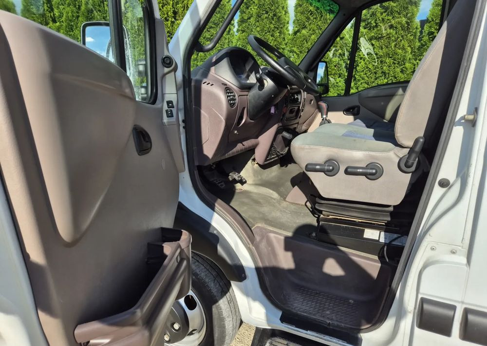 Renault Mascott Silnik Iveco 2.8 130KM - Tipper van: picture 5 Renault Mascott Silnik Iveco 2.8 130KM - Tipper van: picture 5