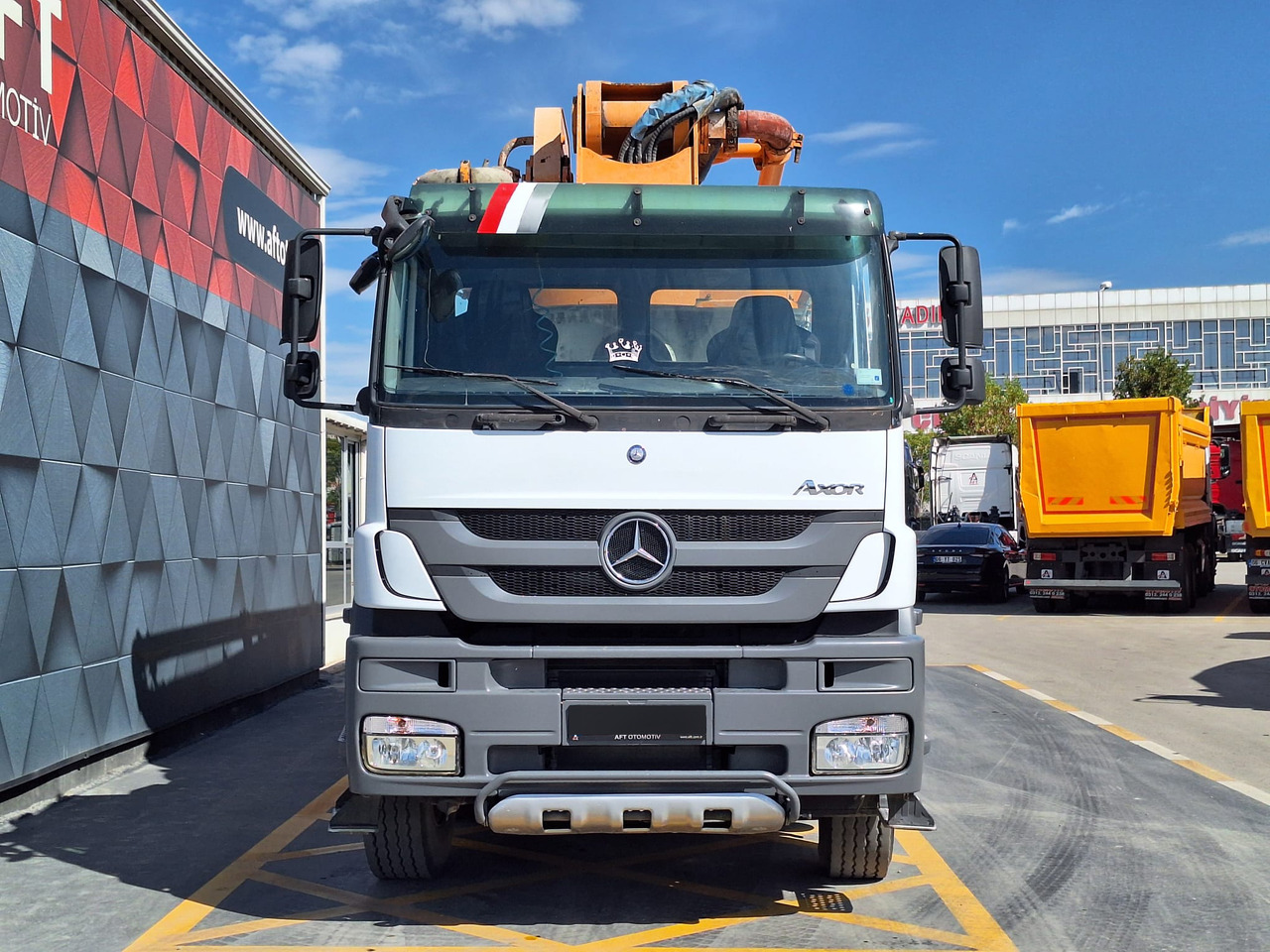 MERCEDES-BENZ AXOR 4140 ZOOMLION 43X-5RZ - Concrete pump truck: picture 2 MERCEDES-BENZ AXOR 4140 ZOOMLION 43X-5RZ - Concrete pump truck: picture 2