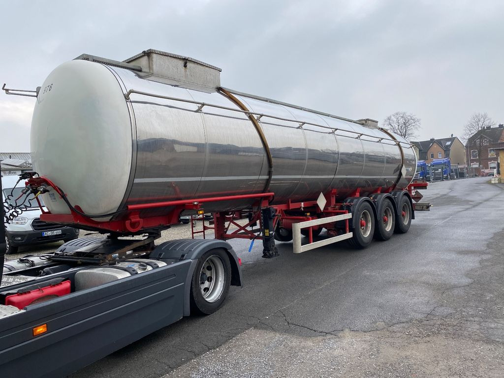 Hendricks Chemie L4BH/26.000 l 1 Kammer/ Chassis:Krause - Tank semi-trailer: picture 4 Hendricks Chemie L4BH/26.000 l 1 Kammer/ Chassis:Krause - Tank semi-trailer: picture 4