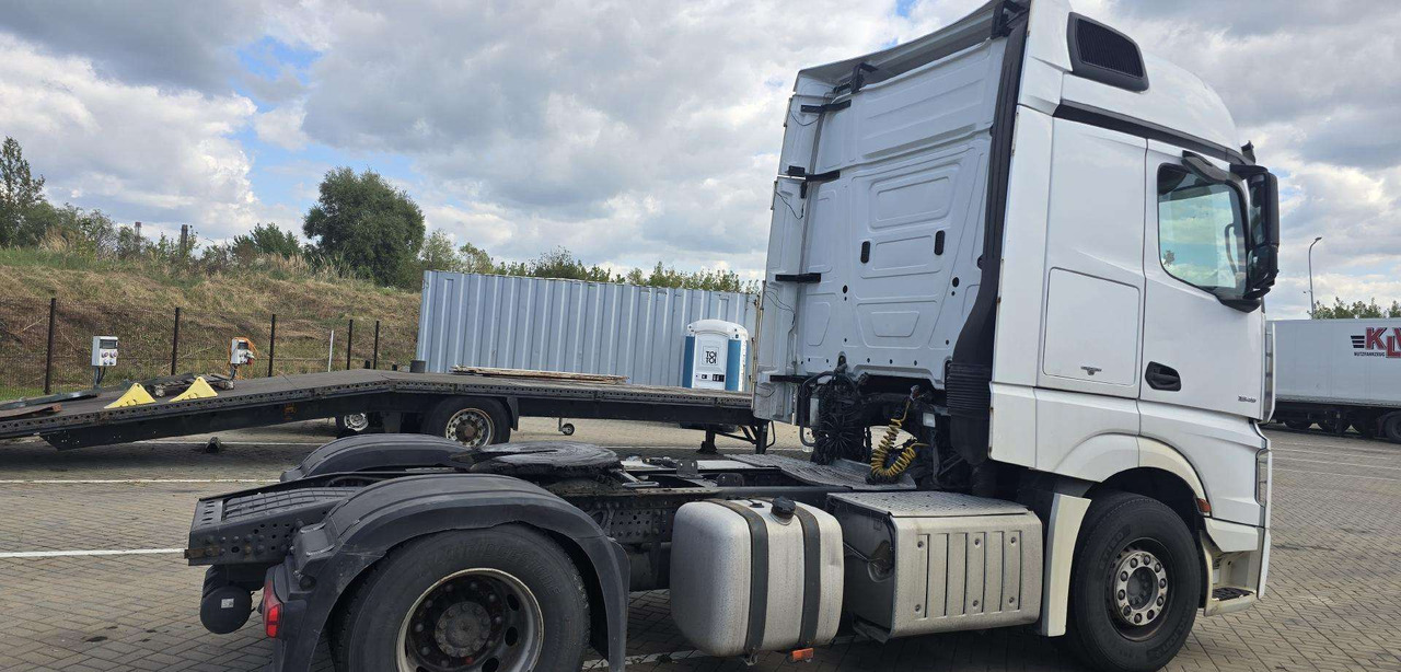 Mercedes-Benz ACTROS - Tractor unit: picture 5 Mercedes-Benz ACTROS - Tractor unit: picture 5