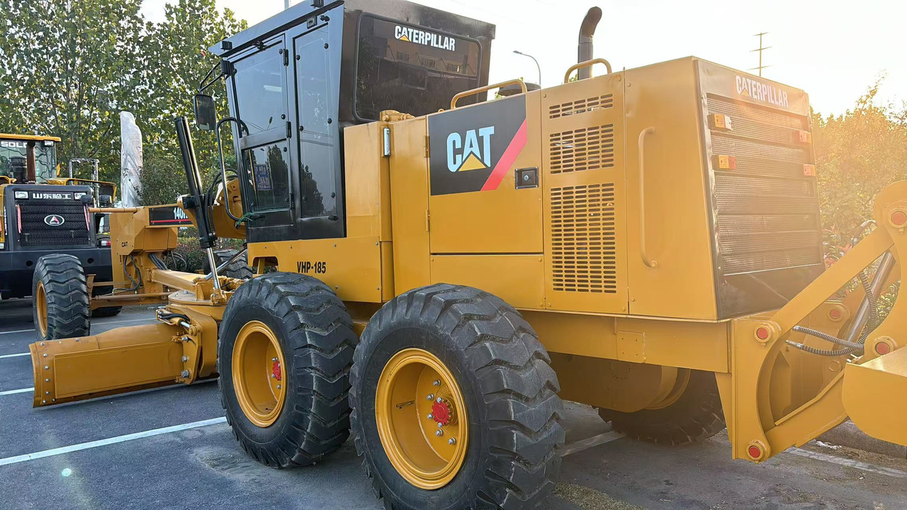 CATERPILLAR 140H used motor grader source supplier - Grader: picture 3 CATERPILLAR 140H used motor grader source supplier - Grader: picture 3