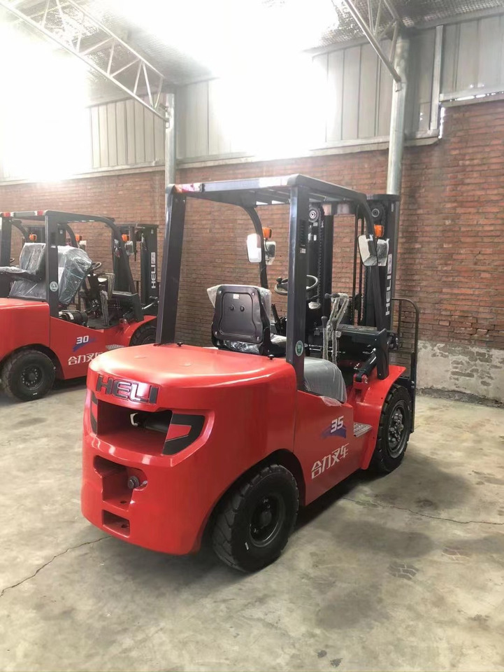 Heli brand new 3.5T diesel forklift(Clamp available) - Diesel forklift: picture 5 Heli brand new 3.5T diesel forklift(Clamp available) - Diesel forklift: picture 5