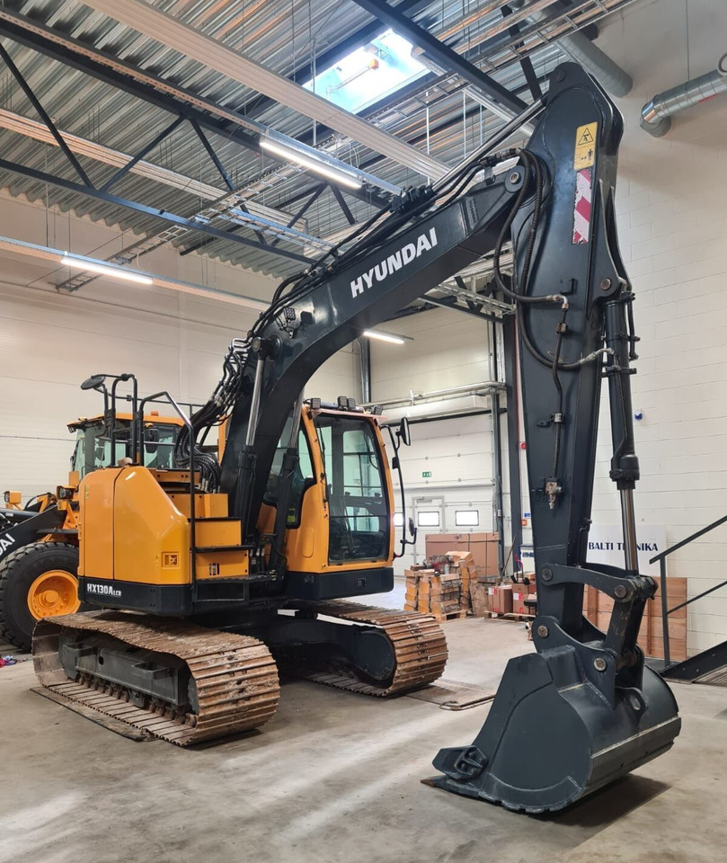 HYUNDAI HX130ALCR - Crawler excavator: picture 4 HYUNDAI HX130ALCR - Crawler excavator: picture 4
