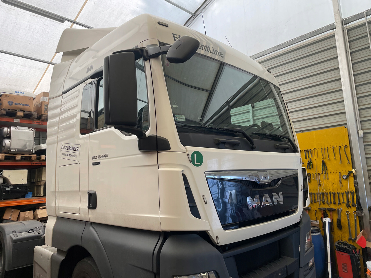 GOŁA KABINA MAN TGX XLX BIAŁA EURO 6 KOLOR RAL 9010 - Cab for Truck: picture 3 GOŁA KABINA MAN TGX XLX BIAŁA EURO 6 KOLOR RAL 9010 - Cab for Truck: picture 3