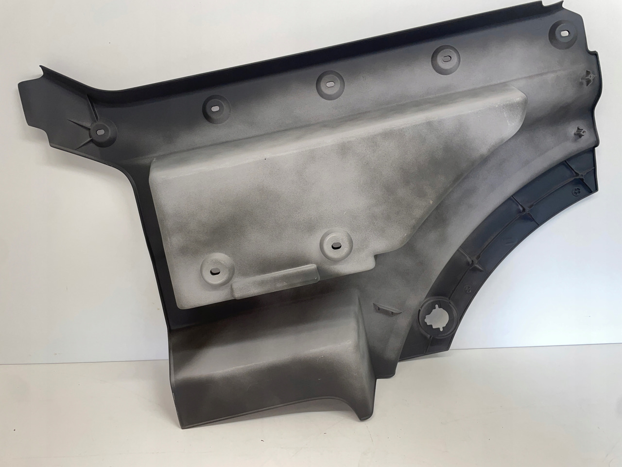 GÓRNA STOPNICA STOPIEŃ MAN TGX TGX3 TG3 81615200082 - Footstep for Truck: picture 4 GÓRNA STOPNICA STOPIEŃ MAN TGX TGX3 TG3 81615200082 - Footstep for Truck: picture 4