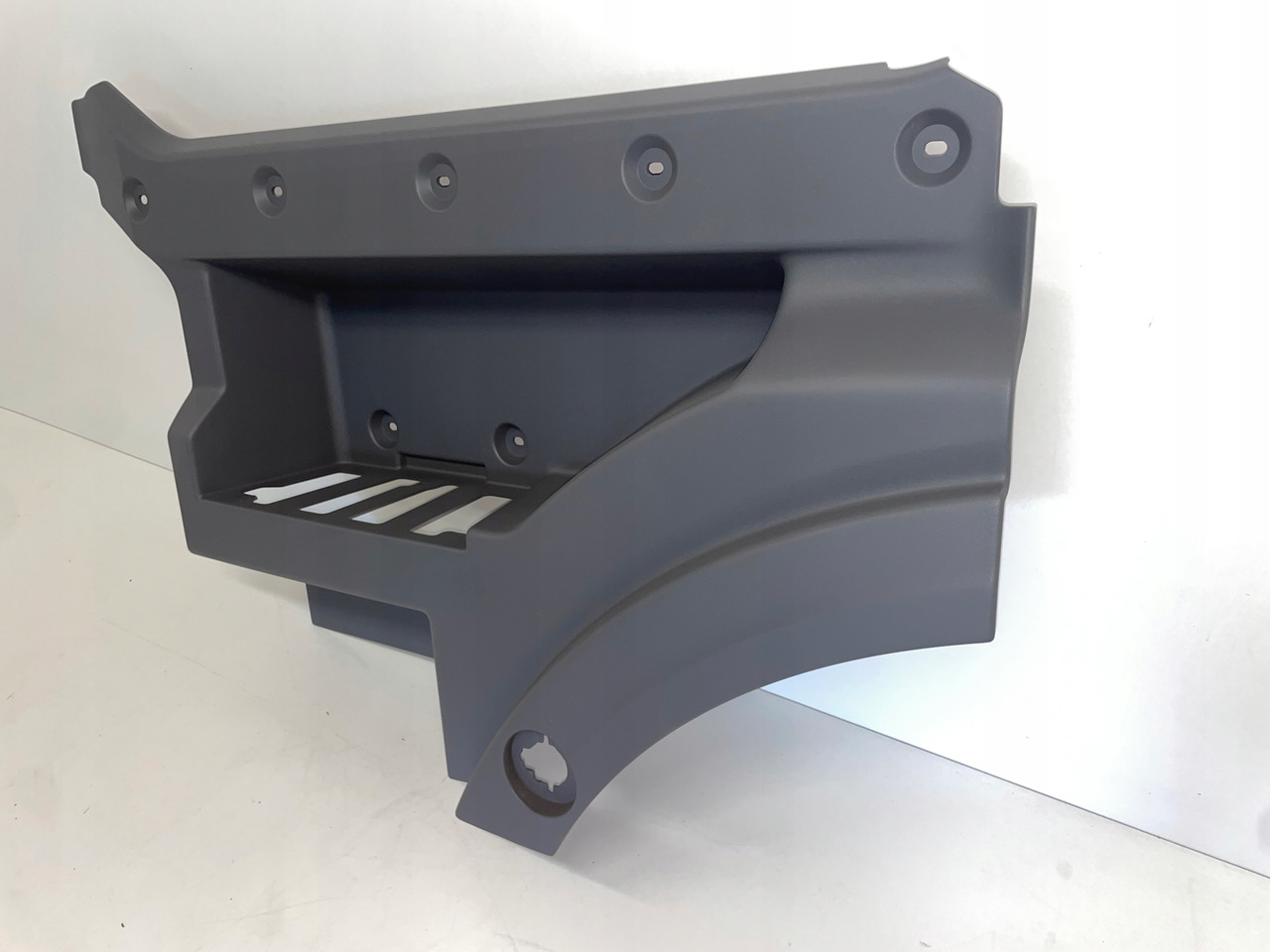 GÓRNA STOPNICA STOPIEŃ MAN TGX TGX3 TG3 81615200083 - Footstep for Truck: picture 3 GÓRNA STOPNICA STOPIEŃ MAN TGX TGX3 TG3 81615200083 - Footstep for Truck: picture 3