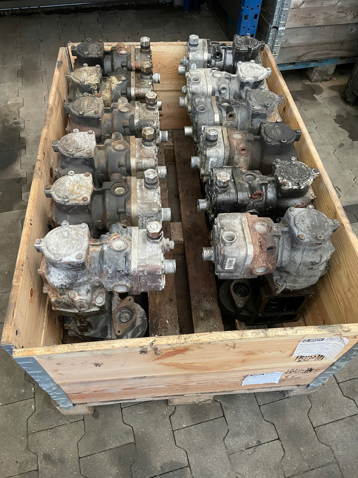 KOMPRESOR SPRĘŻARKA POWIETRZA MAN TGX TGS EURO 6 51540007146 - Air brake compressor for Truck: picture 1 KOMPRESOR SPRĘŻARKA POWIETRZA MAN TGX TGS EURO 6 51540007146 - Air brake compressor for Truck: picture 1