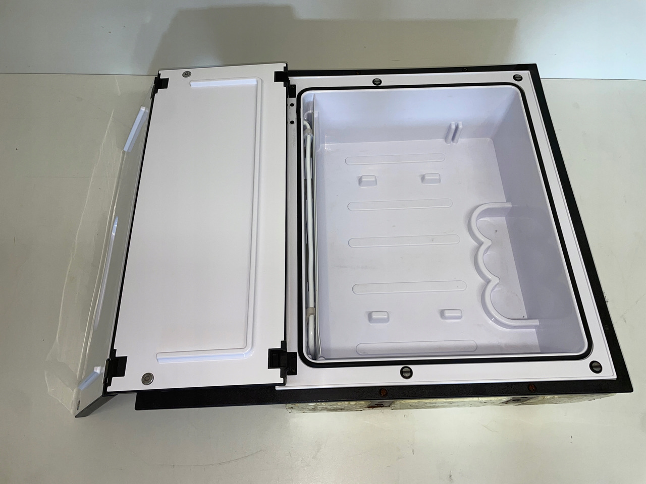 LODÓWKA RENAULT GAMA T RANGE P7484581543/2 - Cab and interior for Truck: picture 5 LODÓWKA RENAULT GAMA T RANGE P7484581543/2 - Cab and interior for Truck: picture 5