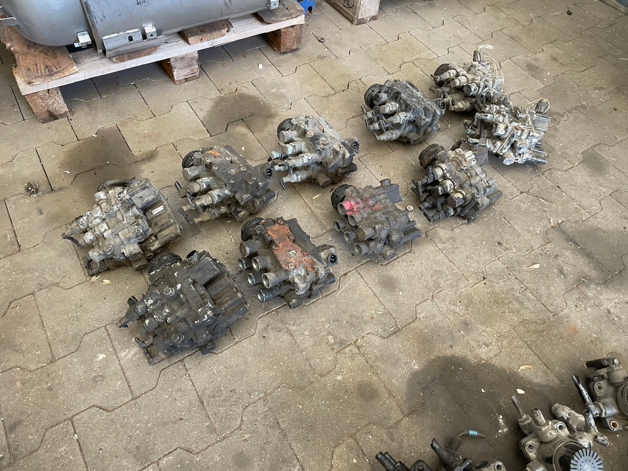 ZAWÓR PODUSZEK ECAS MAN TGA TGX TGS 4729000570 - Air suspension for Truck: picture 5 ZAWÓR PODUSZEK ECAS MAN TGA TGX TGS 4729000570 - Air suspension for Truck: picture 5