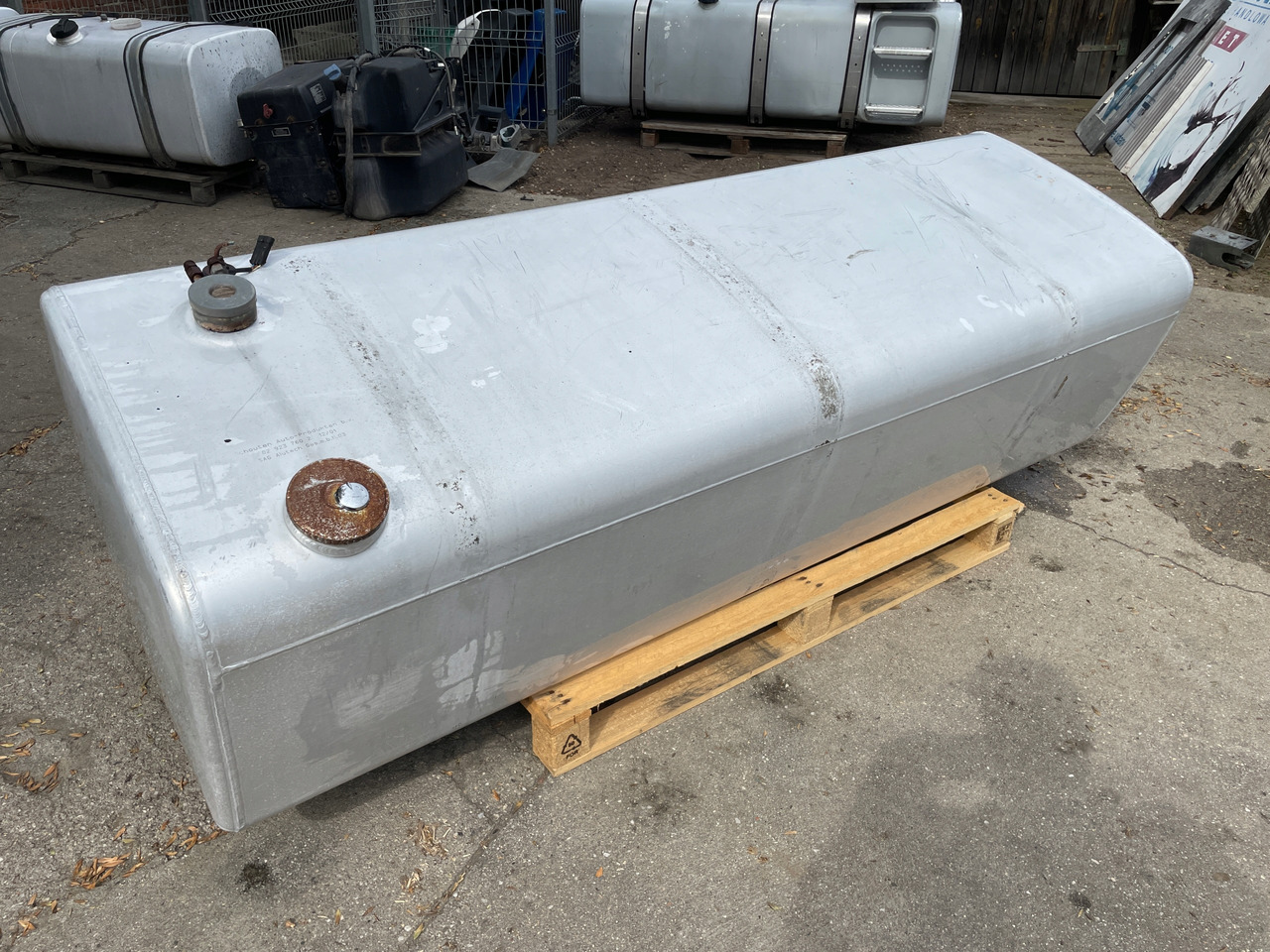 ZBIORNIK PALIWA IVECO MERCEDES 208 X 58 X 70 - Fuel tank for Truck: picture 2 ZBIORNIK PALIWA IVECO MERCEDES 208 X 58 X 70 - Fuel tank for Truck: picture 2