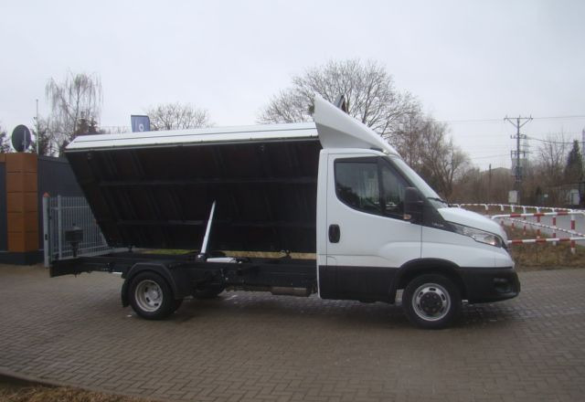 Iveco DAILY 35 C 15 3.5T 4.60M 3.5T NA HAKU CLIMATRONIC - Tipper van: picture 4 Iveco DAILY 35 C 15 3.5T 4.60M 3.5T NA HAKU CLIMATRONIC - Tipper van: picture 4