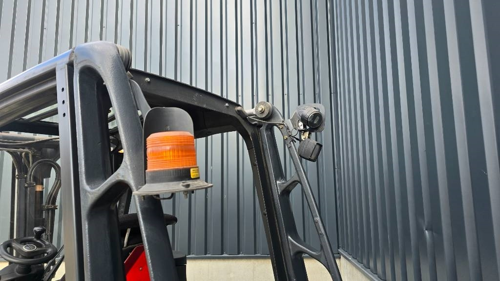 Electric forklift Linde E35: picture 6 Electric forklift Linde E35: picture 6