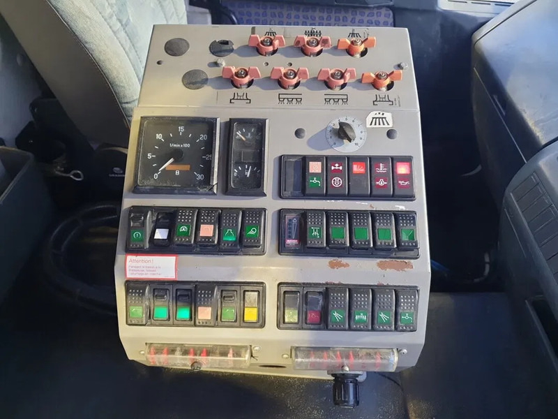 Road sweeper MAN LE 15.250 Eurovoirie Sweeper Manual Steelsuspension Euro 3 2007: picture 20